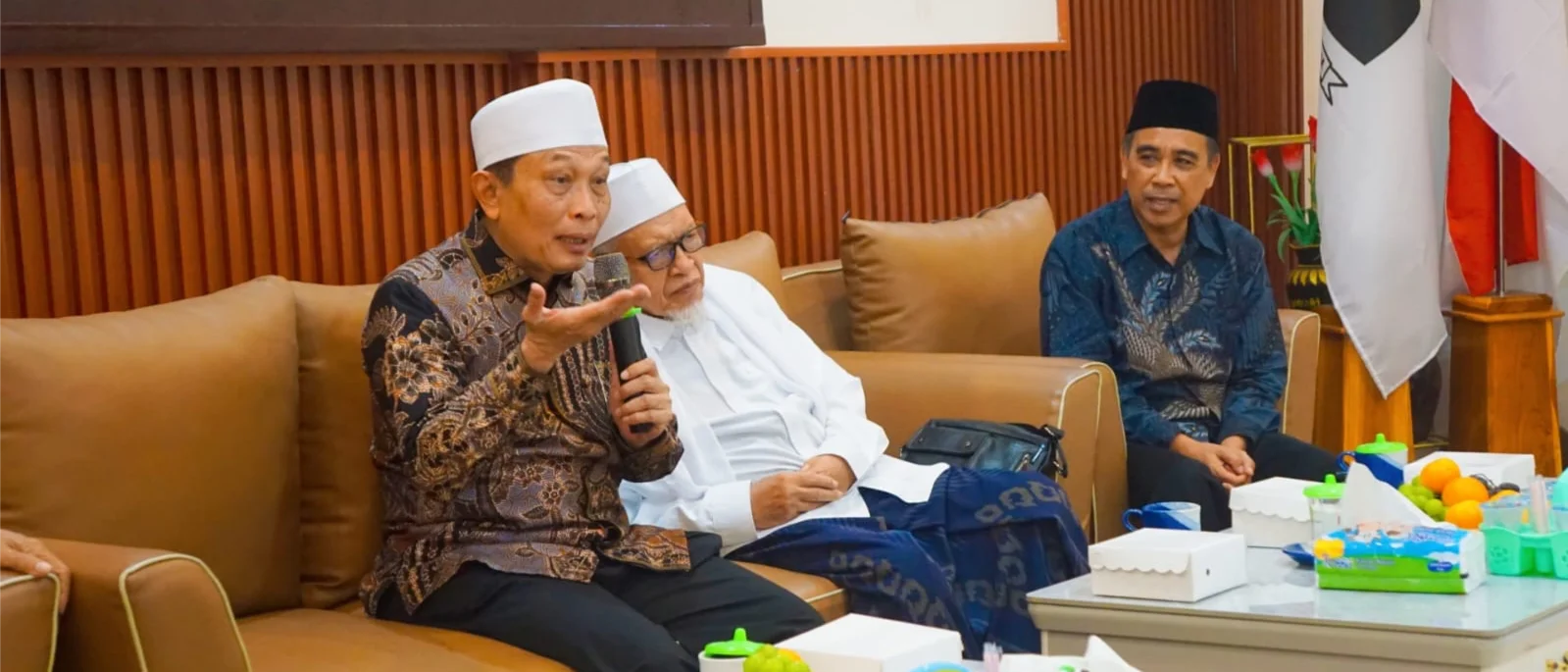 Mendidik Generasi, Membangun Masa Depan